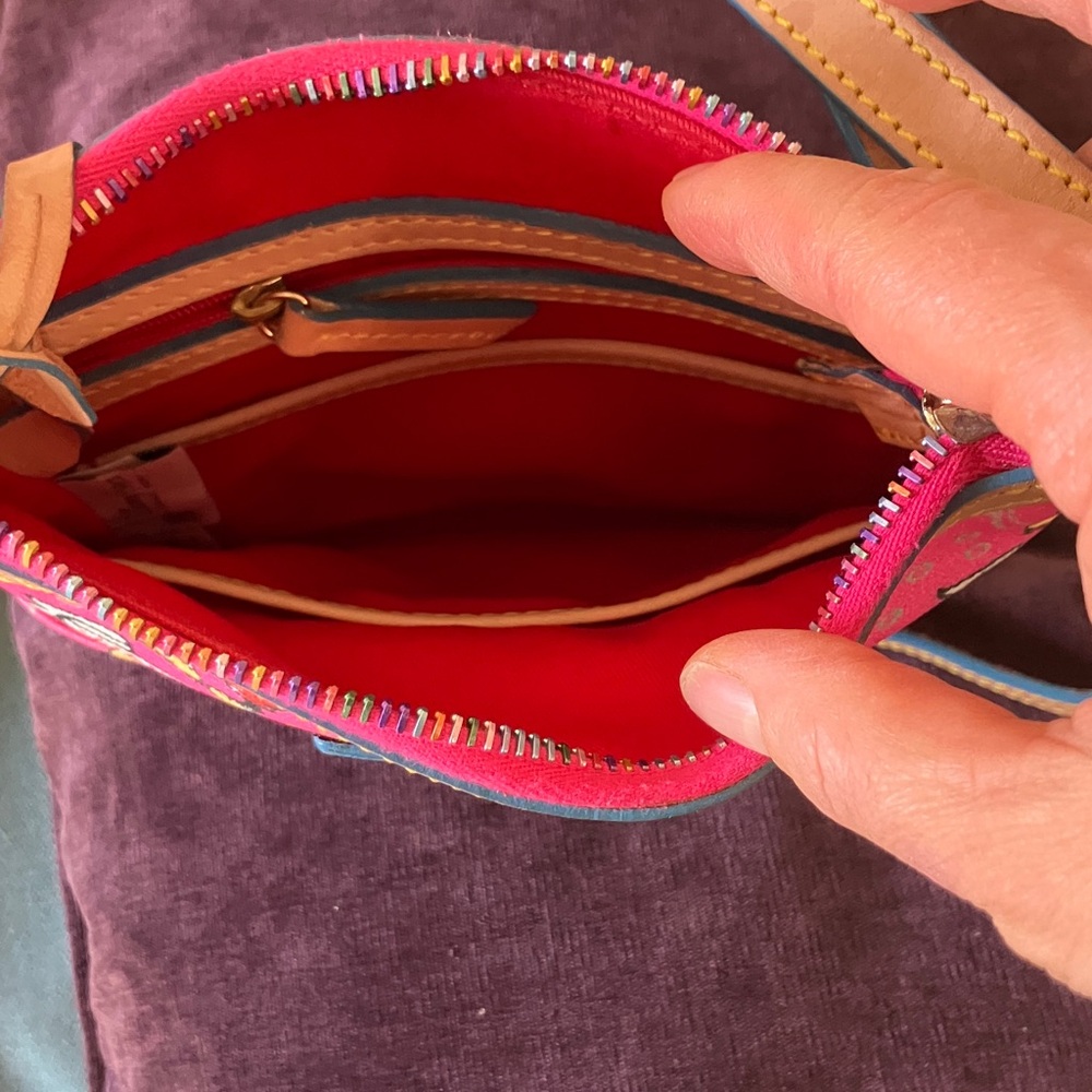 Dooney & Bourke Pink Disney Park Icon Crossbody Bag - Picture 4 of 4